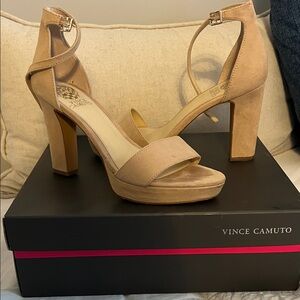 Vince Camuto Women's Beige Block Heel Sandals